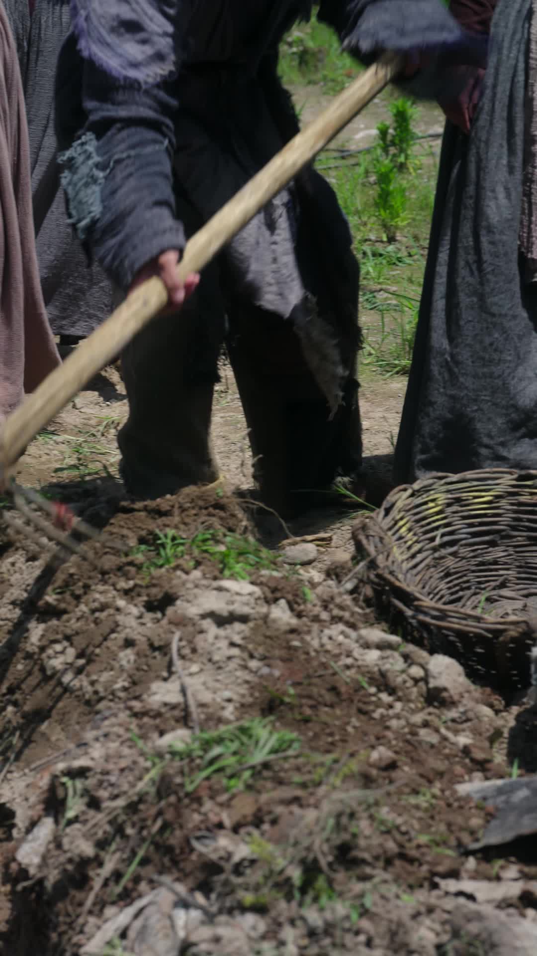 Episode 70 of Surviving Ancient Times with a Useless Husband