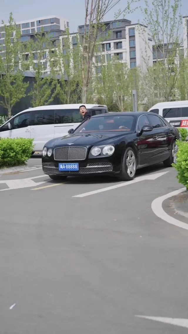 Episode 5 of Sweet Debt, Secret Billionaire