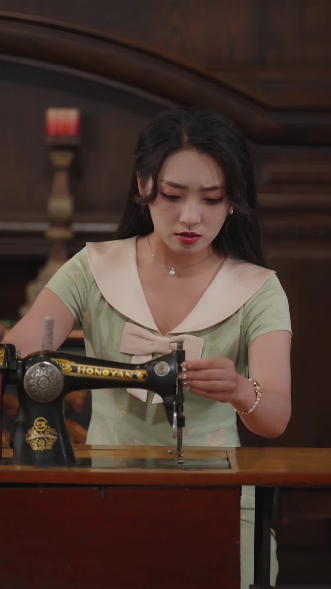 Episode 18 of Tailor Wife & Her Protective Boss