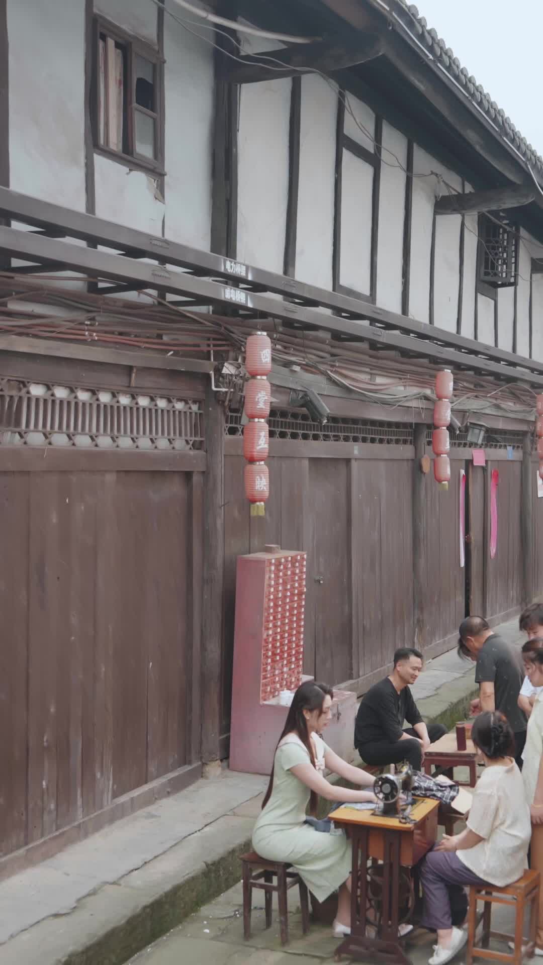 Episode 43 of Tailor Wife & Her Protective Boss