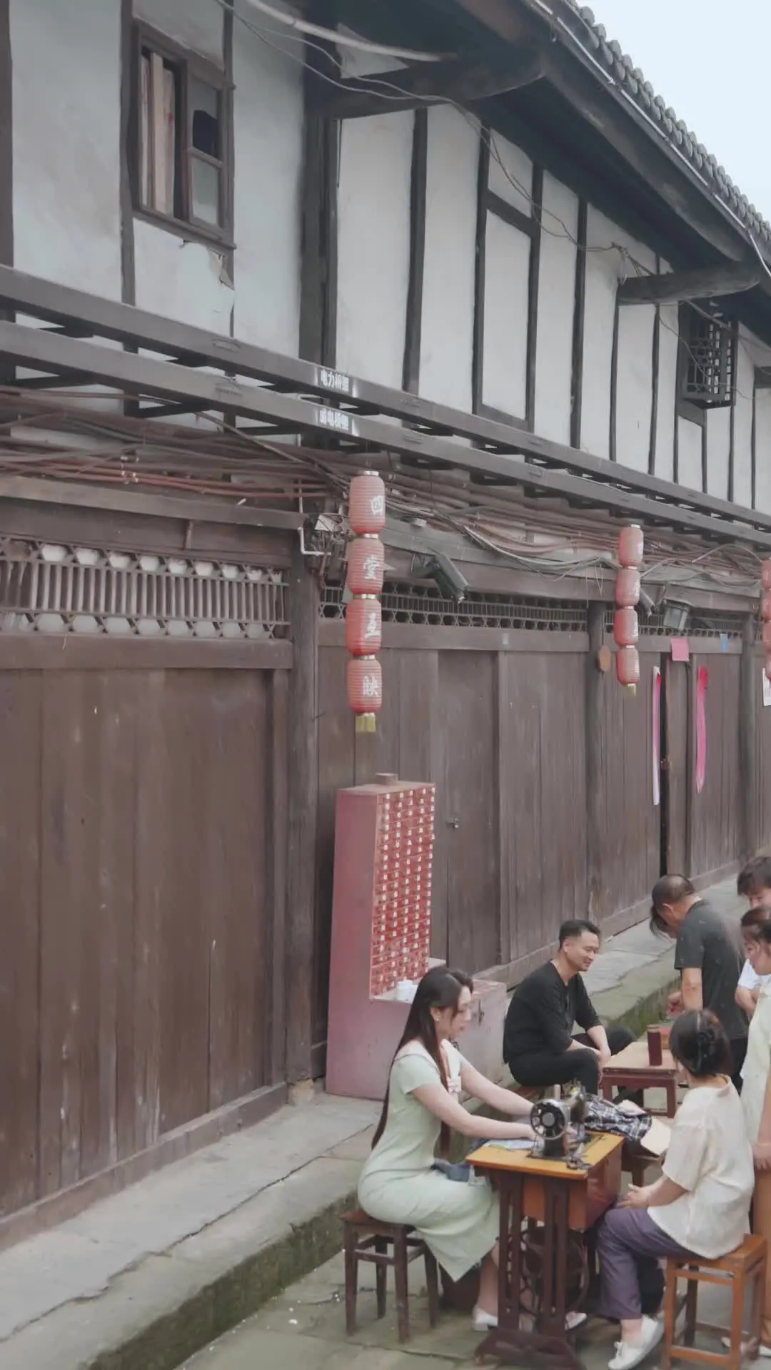 Episode 43 of Tailor Wife & Her Protective Boss