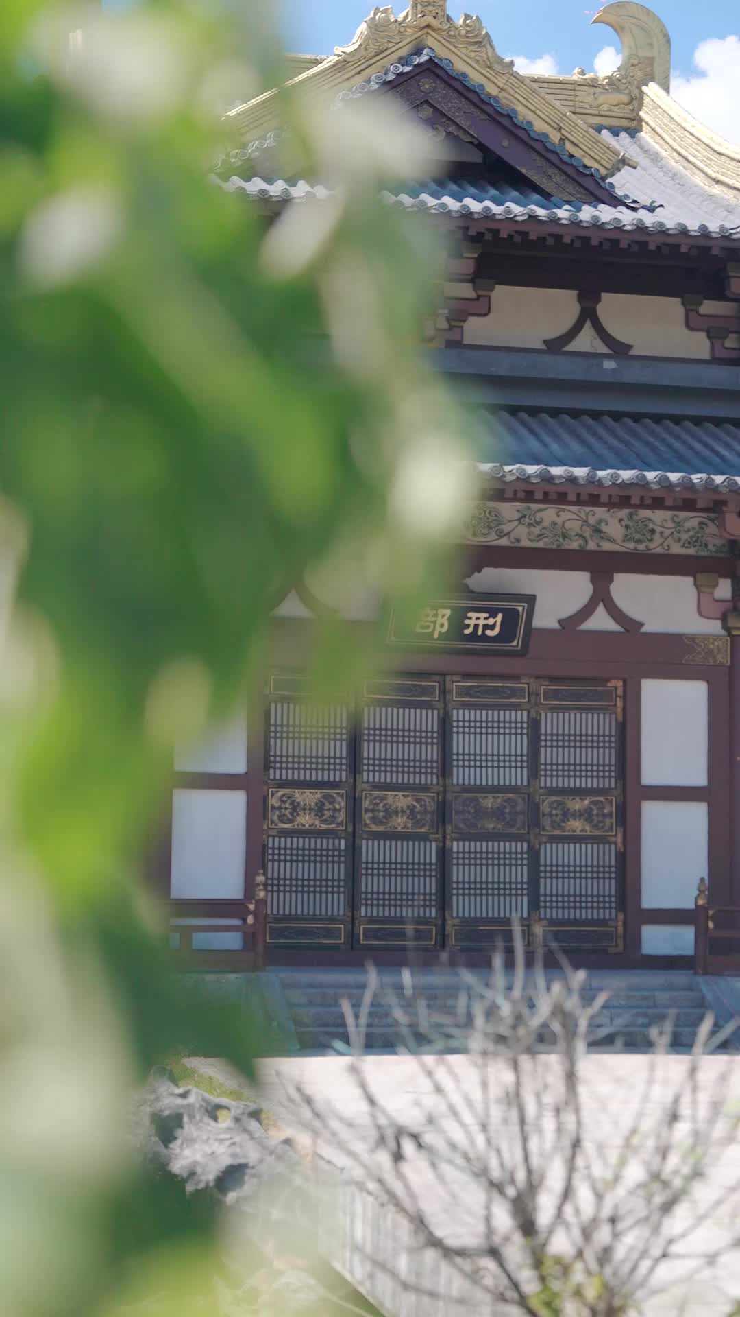 Episode 19 of That Beggar's Dad Is the Crown Prince!