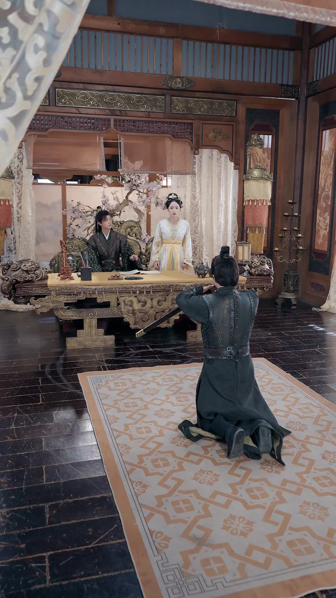 Episode 35 of That Beggar's Dad Is the Crown Prince!