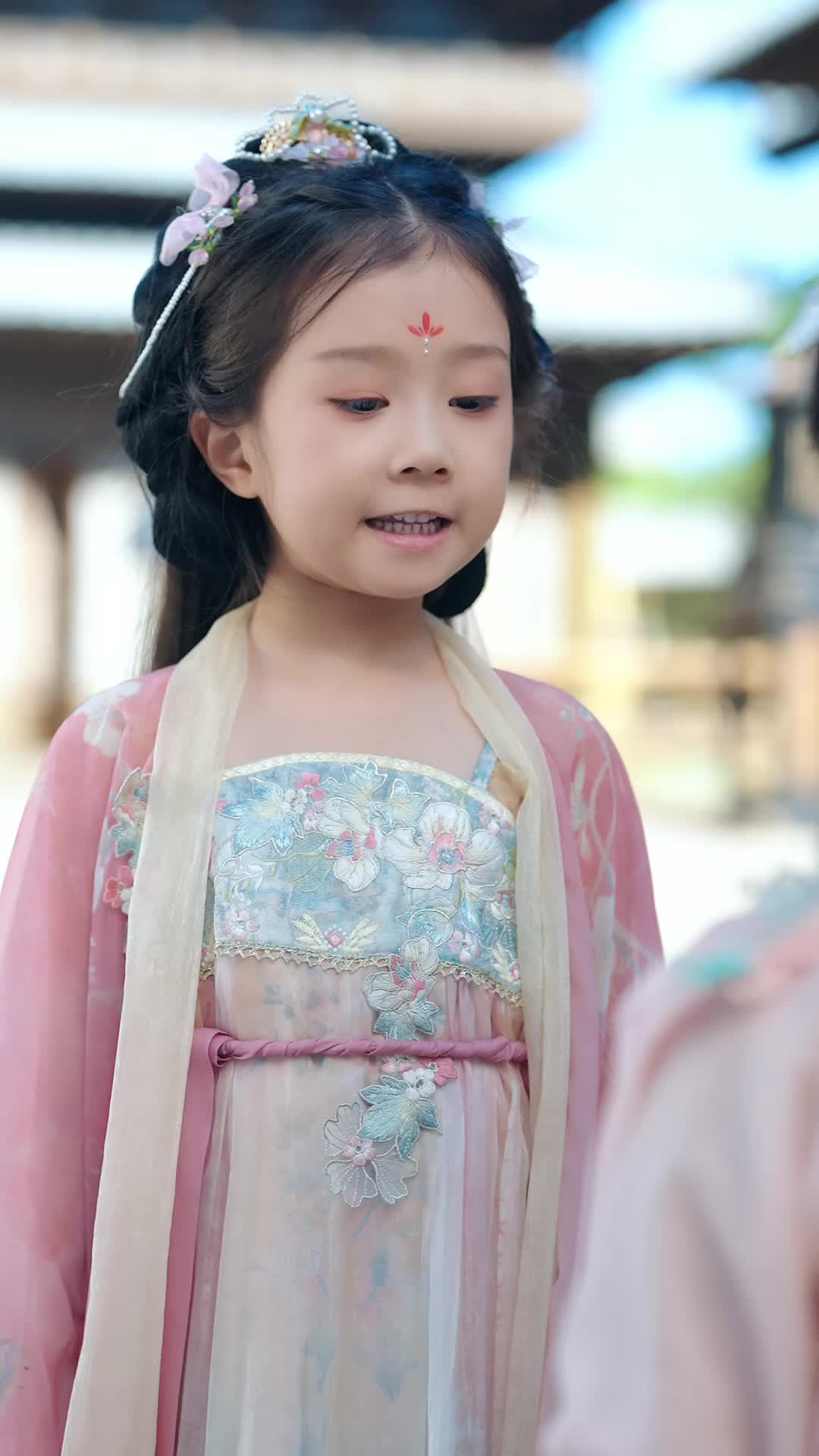 Episode 44 of That Beggar's Dad Is the Crown Prince!