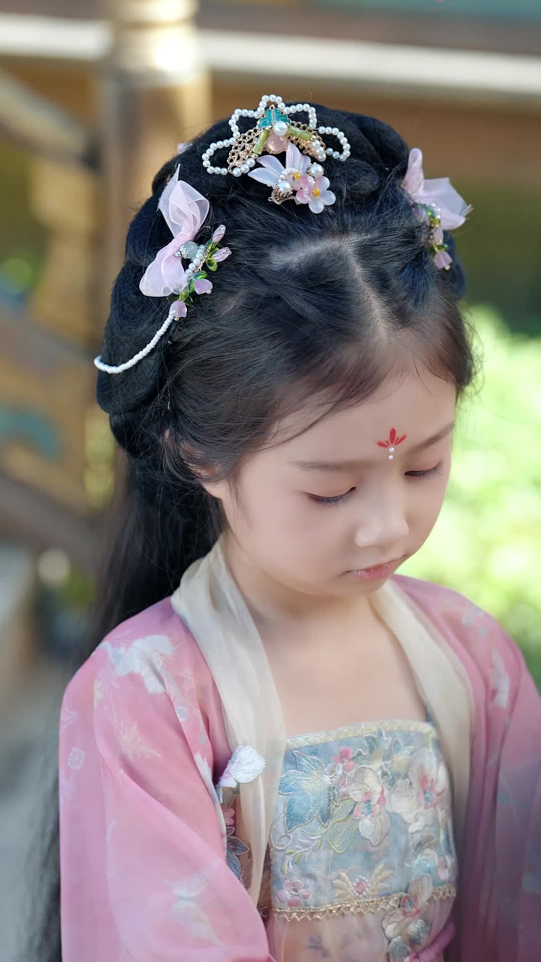 Episode 45 of That Beggar's Dad Is the Crown Prince!