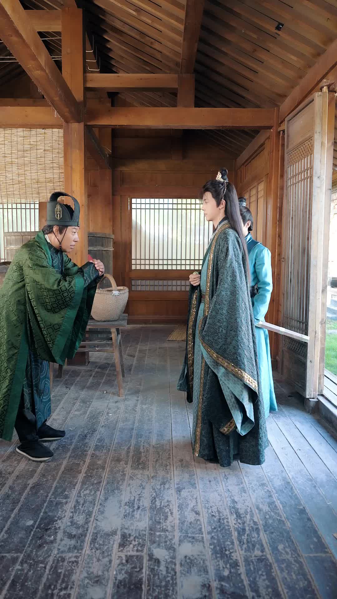 Episode 60 of That Beggar's Dad Is the Crown Prince!
