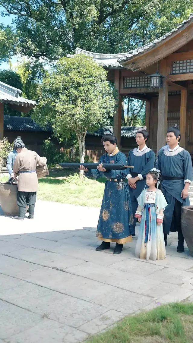 Episode 72 of That Beggar's Dad Is the Crown Prince!