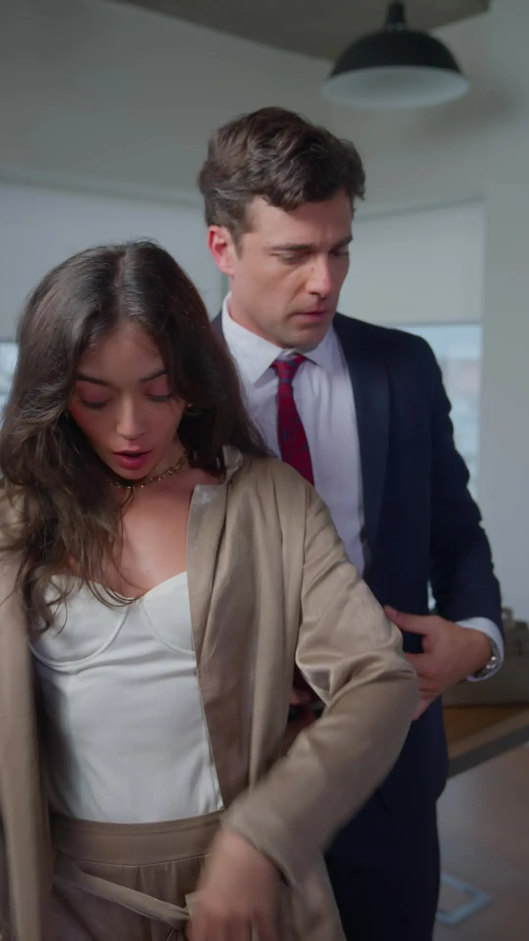 Episode 50 of The Billionaire Heiress's Double Life