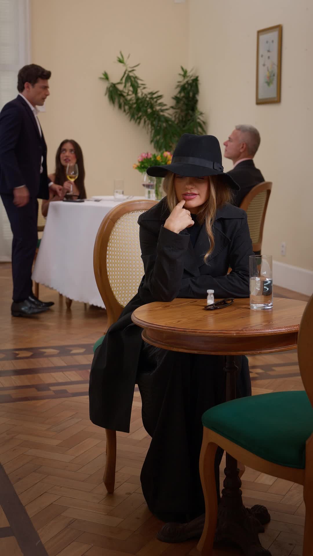 Episode 60 of The Billionaire Heiress's Double Life