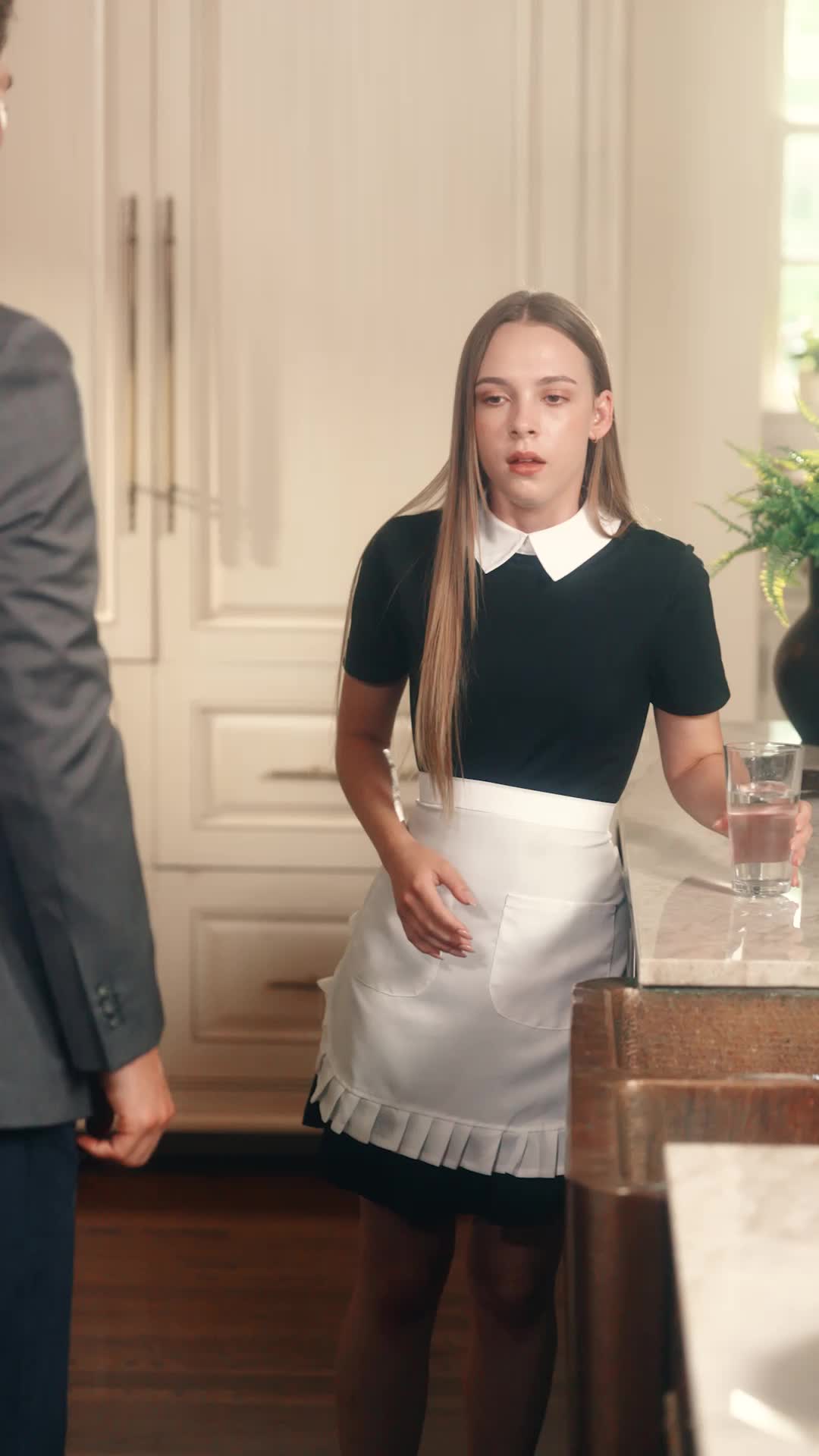 Episode 47 of The Billionaire Married a Homeless Girl