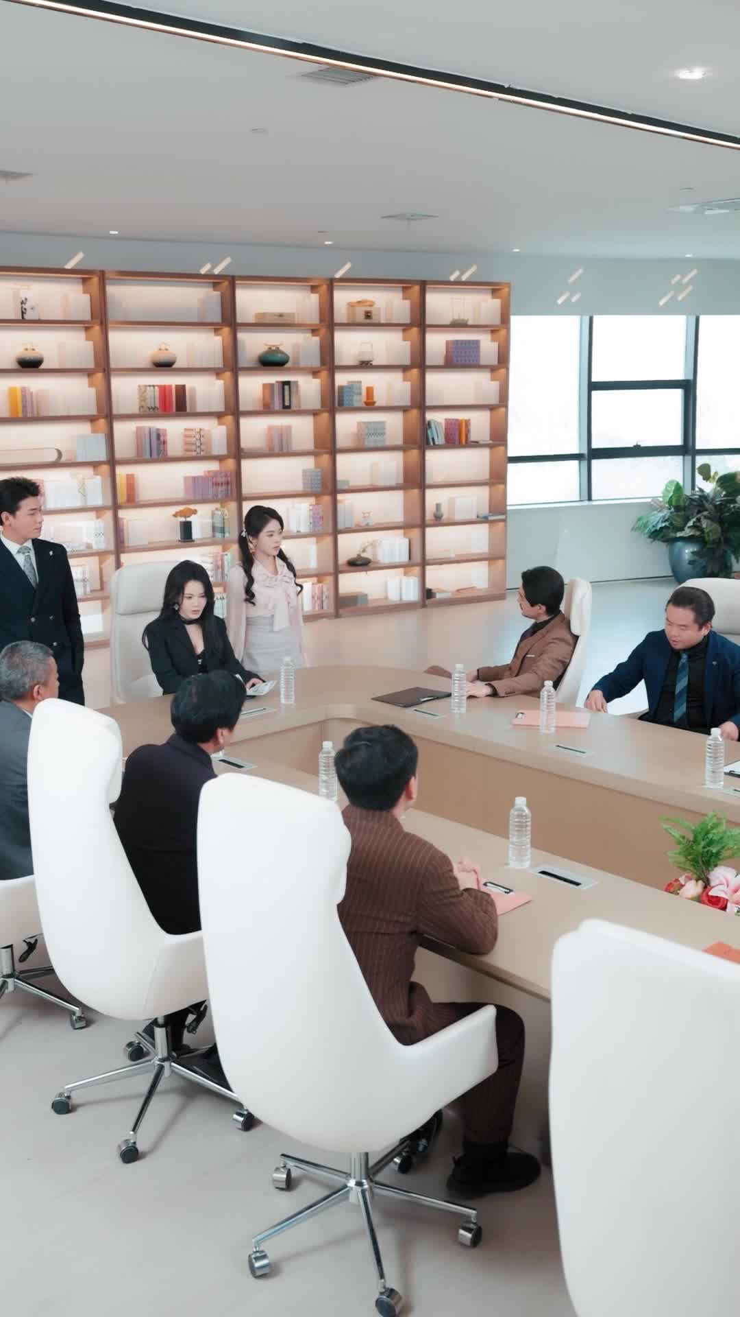 Episode 48 of The Bodyguard Who Ruled Fate