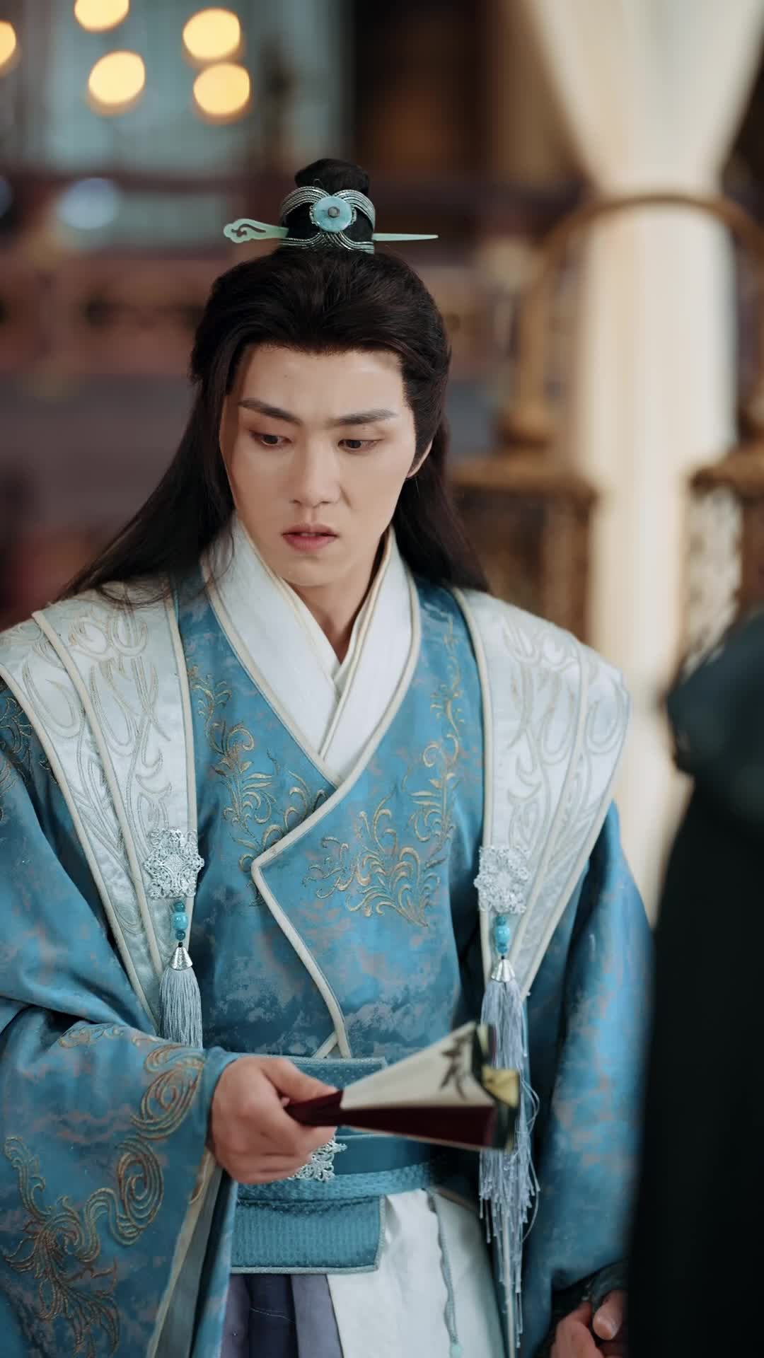 Episode 19 of The Bride Hides a Crown No One Sees