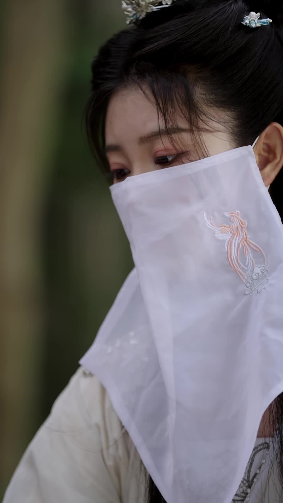 Episode 49 of The Bride Hides a Crown No One Sees