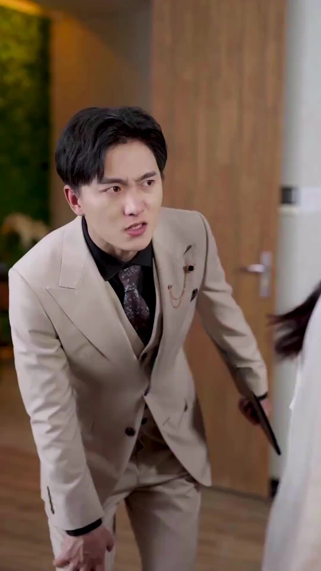 Episode 10 of The CEO Married the Wrong Woman
