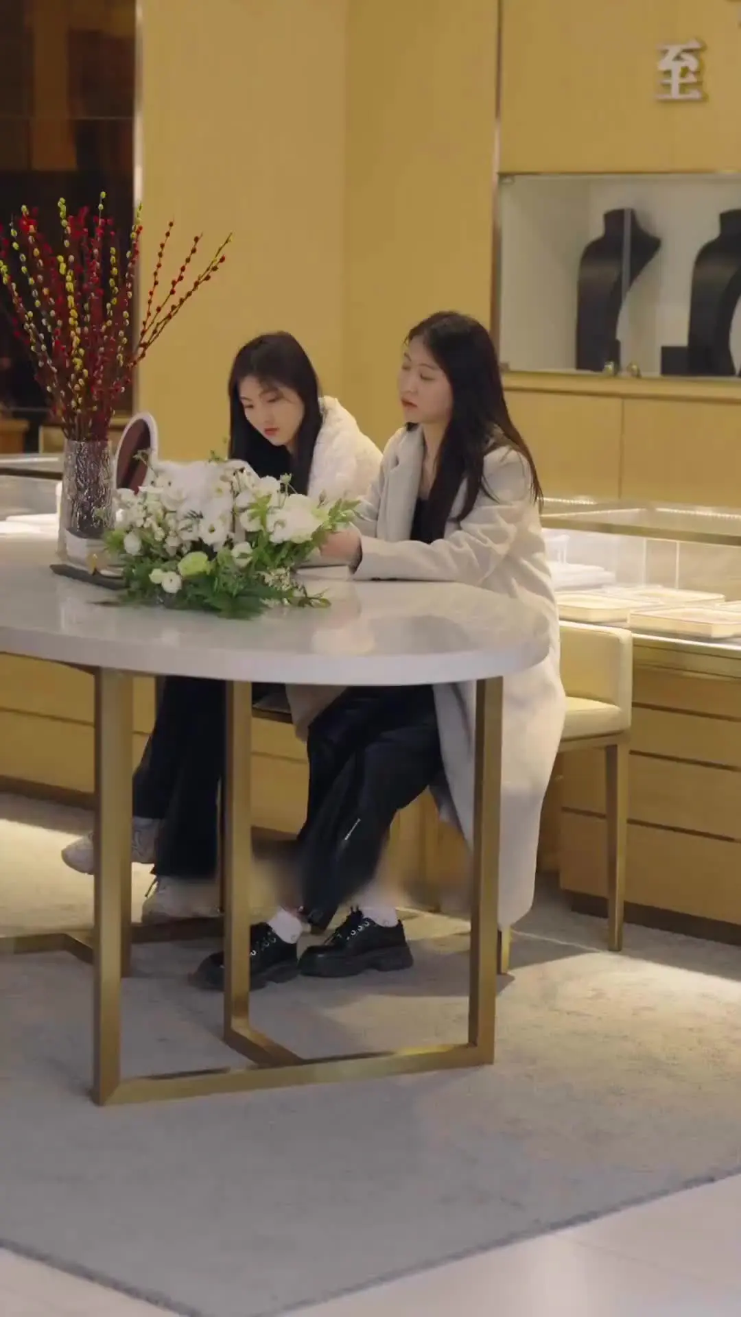 Episode 61 of The CEO Married the Wrong Woman