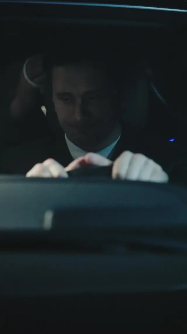 Episode 17 of The chauffeur
