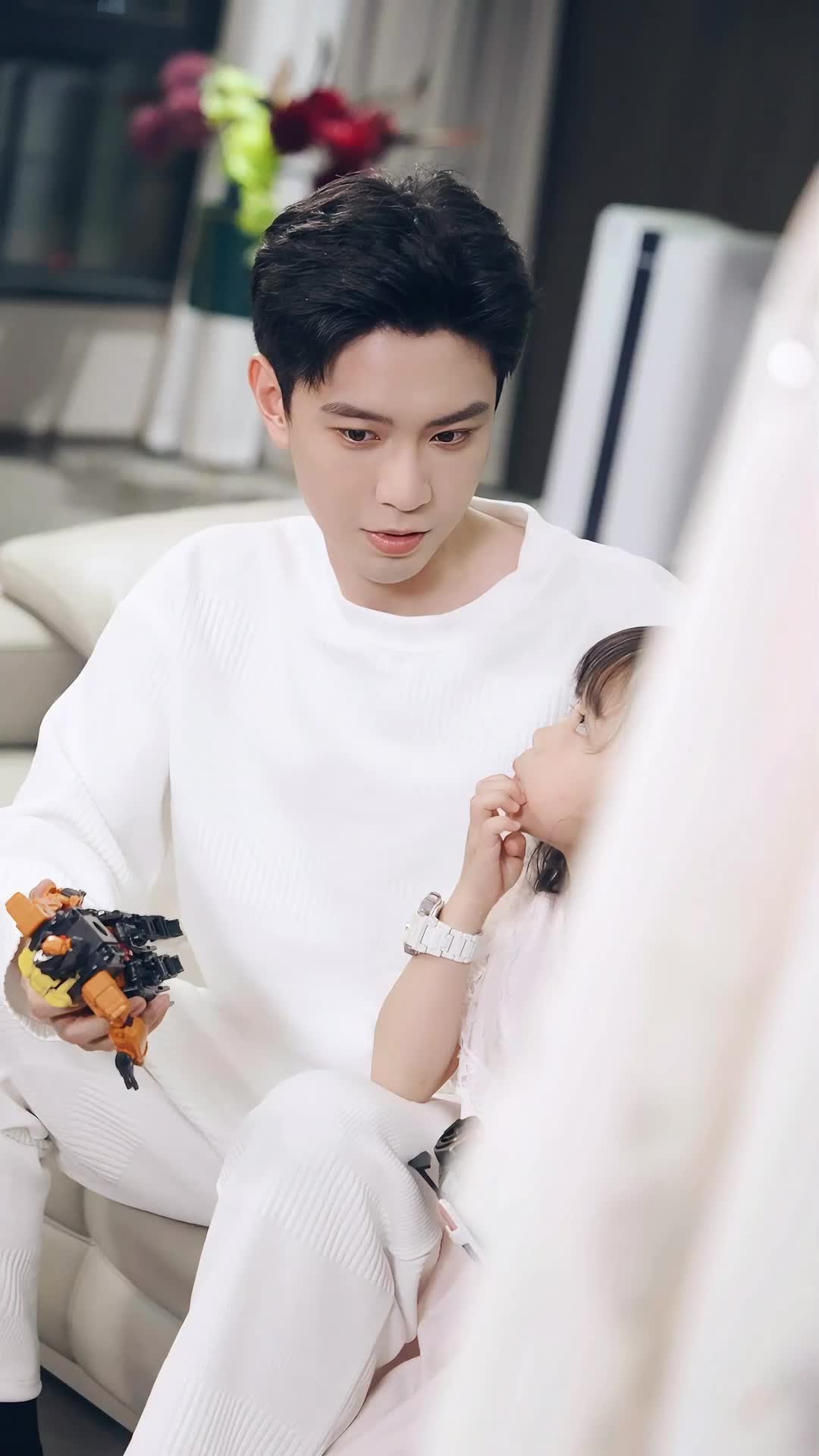 Episode 27 of The Chic Mom Returns