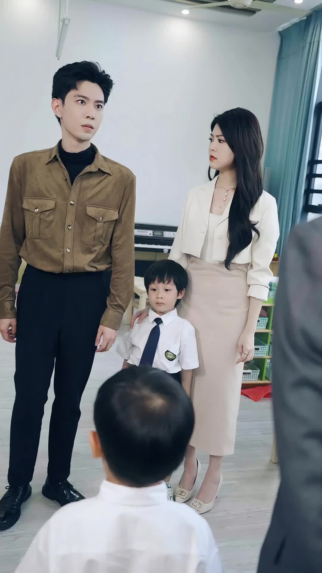Episode 43 of The Chic Mom Returns