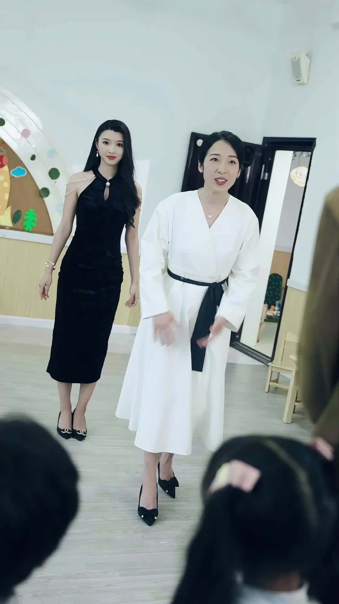 Episode 46 of The Chic Mom Returns