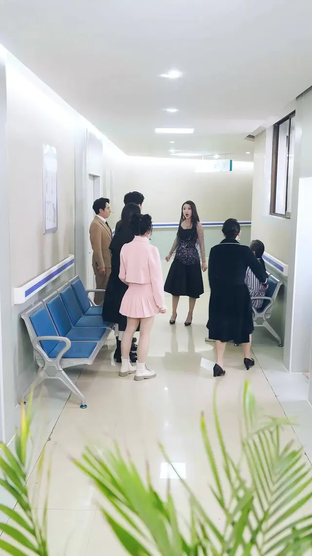 Episode 75 of The Chic Mom Returns