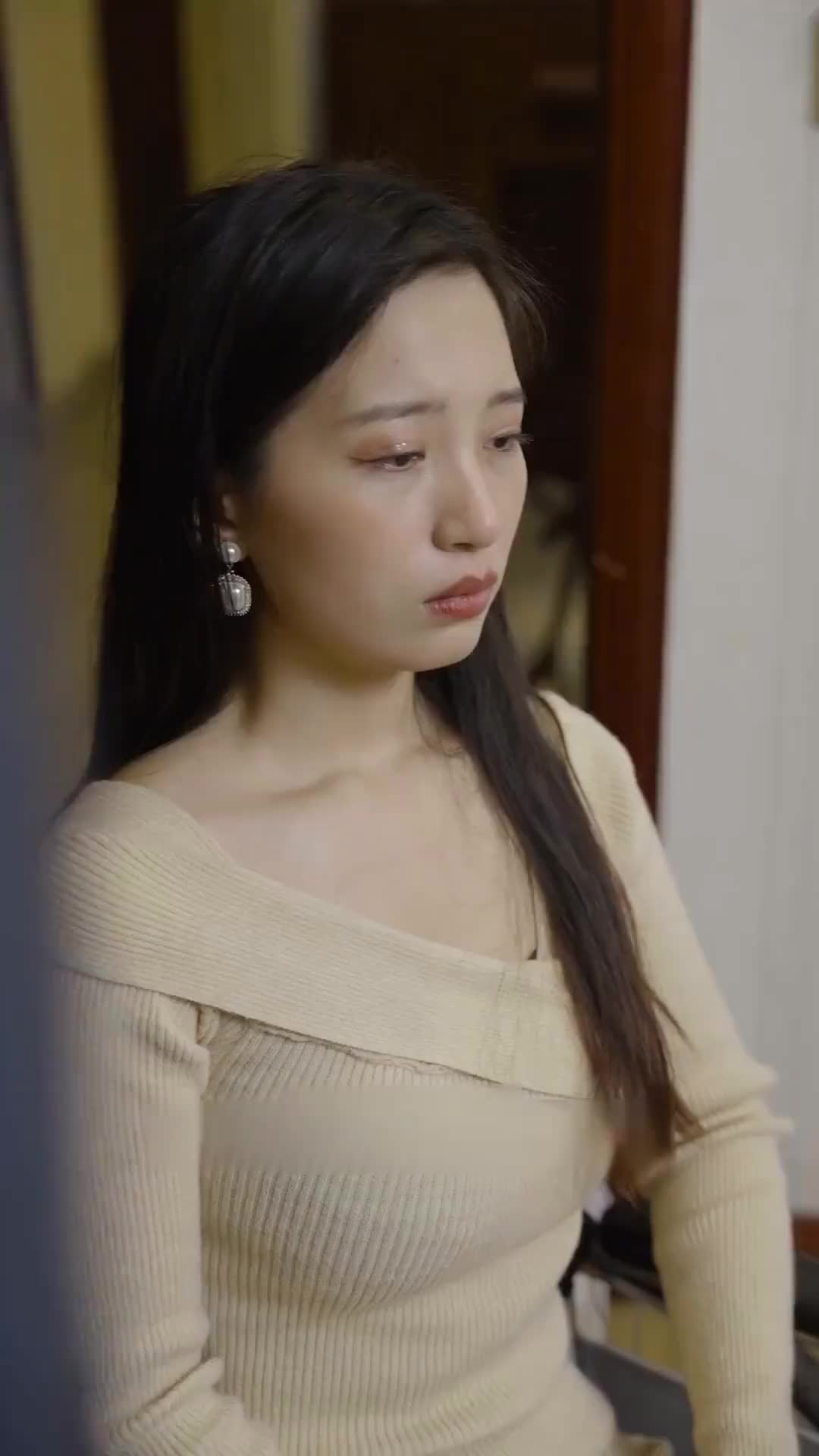 Episode 14 of The Devious CEO and His Irresistible Wife