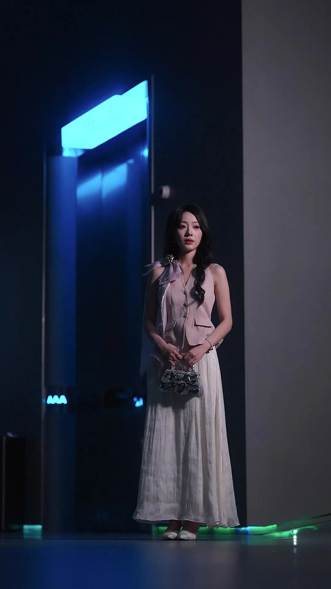 Episode 16 of The Divorce That Crowned Her