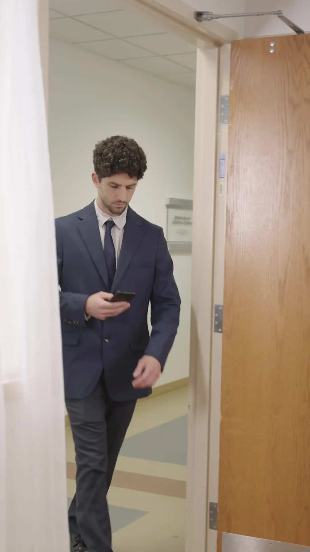 Episode 19 of The Divorced Wife is a Genius Surgeon