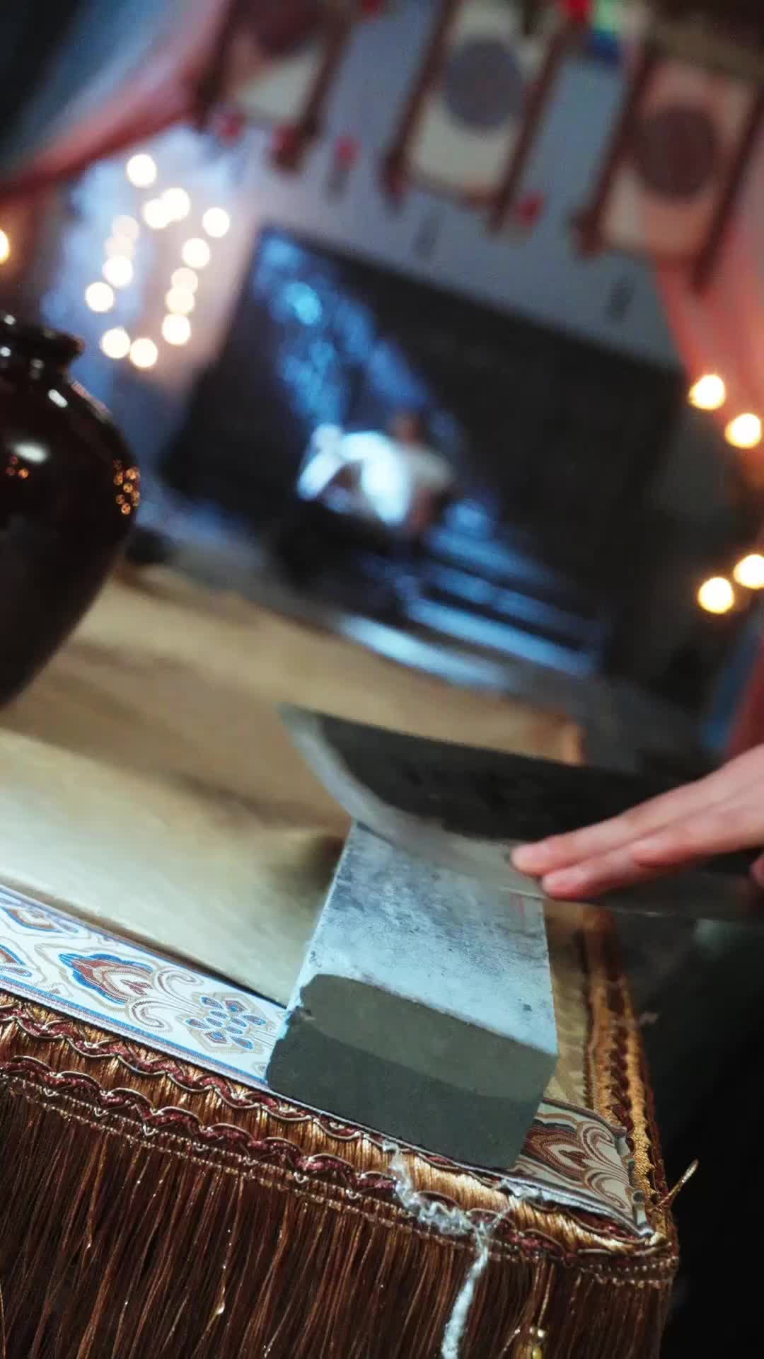 Episode 1 of The Eunuch's Gambit