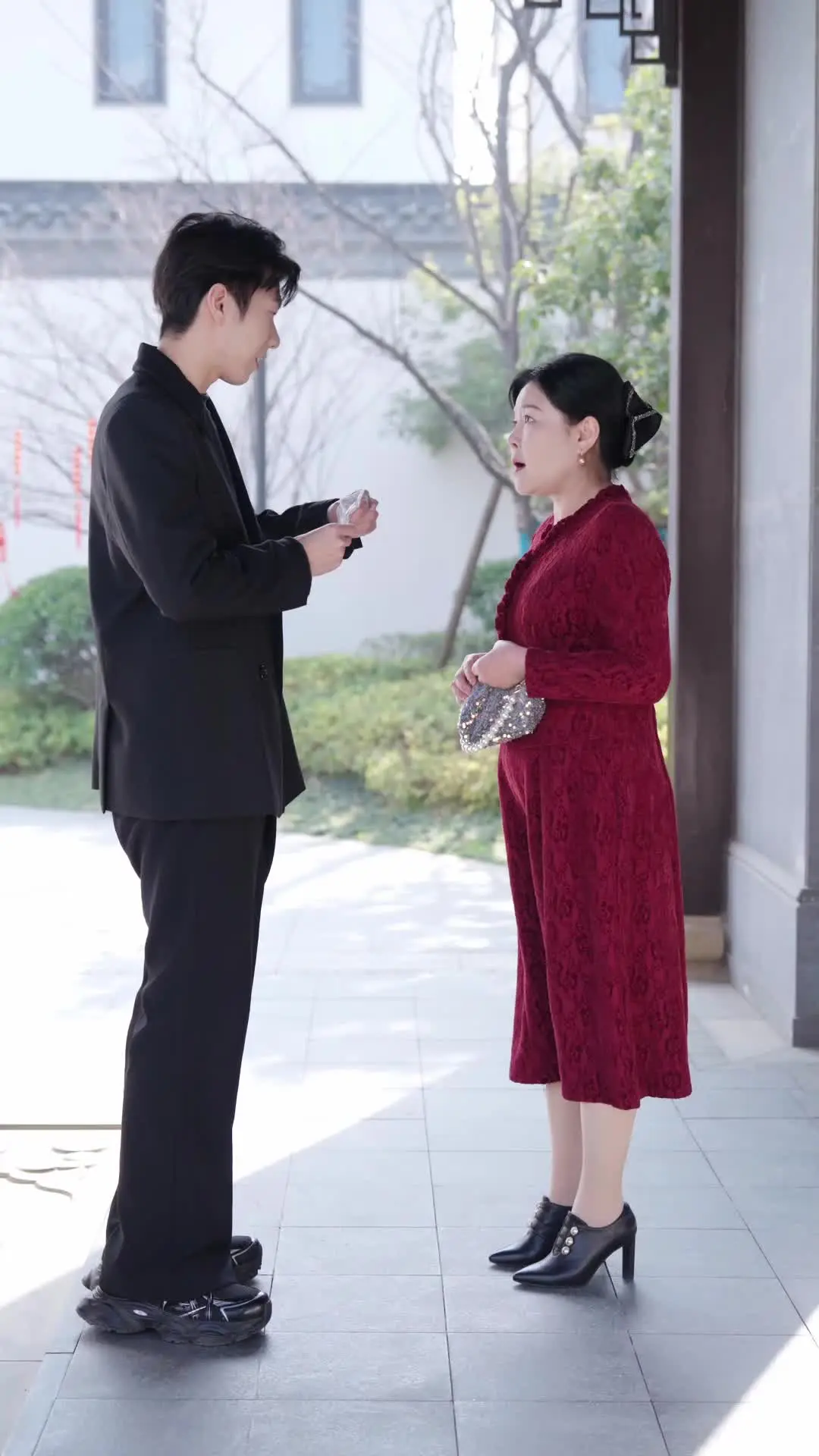 Episode 29 of The Family Plan: Love Strikes Twice