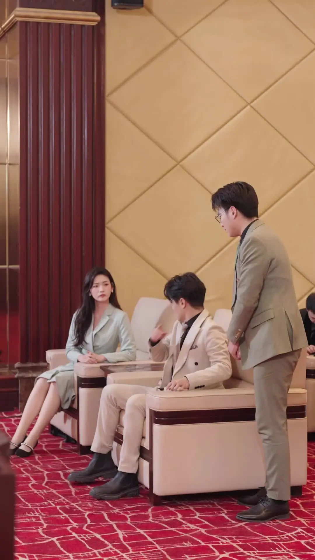 Episode 40 of The Family Plan: Love Strikes Twice