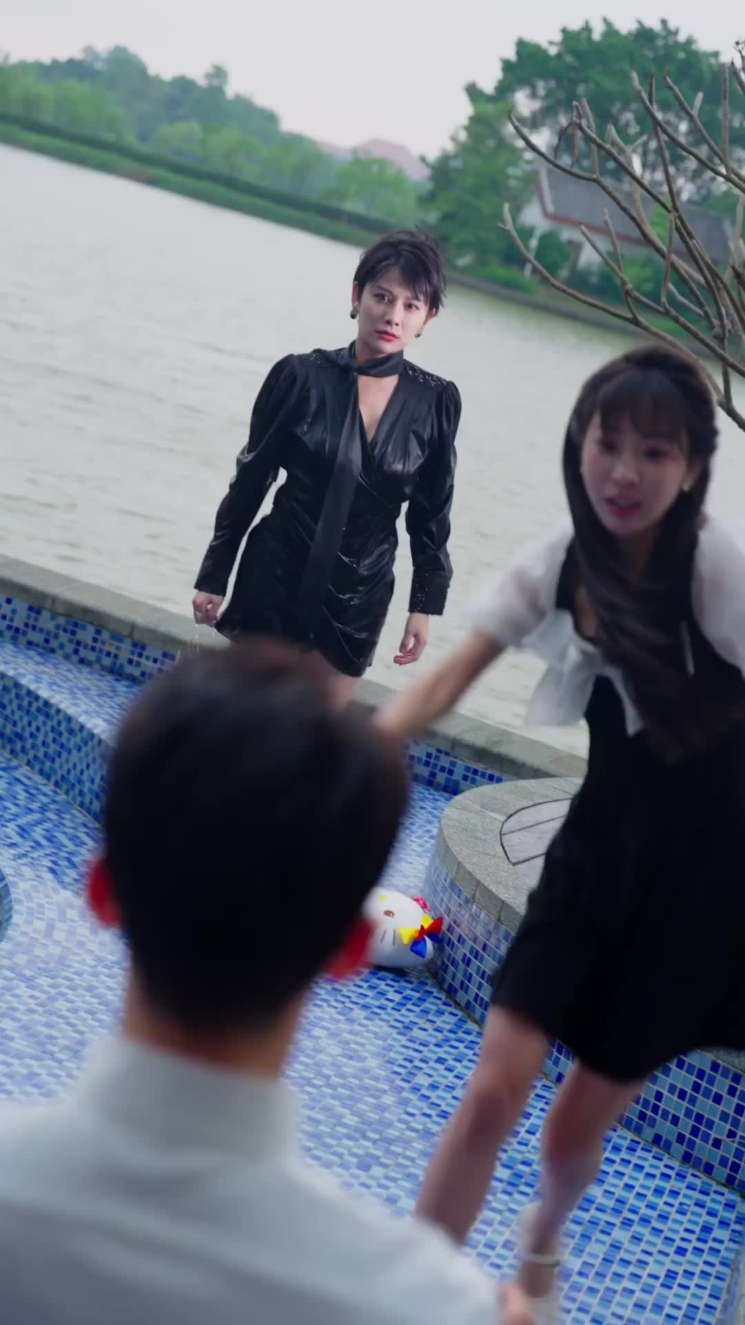 Episode 12 of The Foolish Stand-in Bride Is a Boss