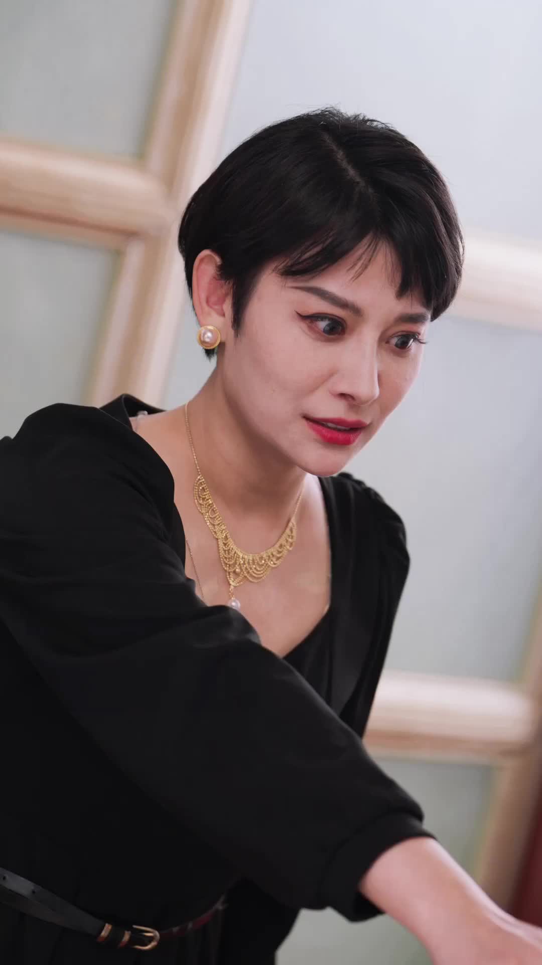 Episode 18 of The Foolish Stand-in Bride Is a Boss
