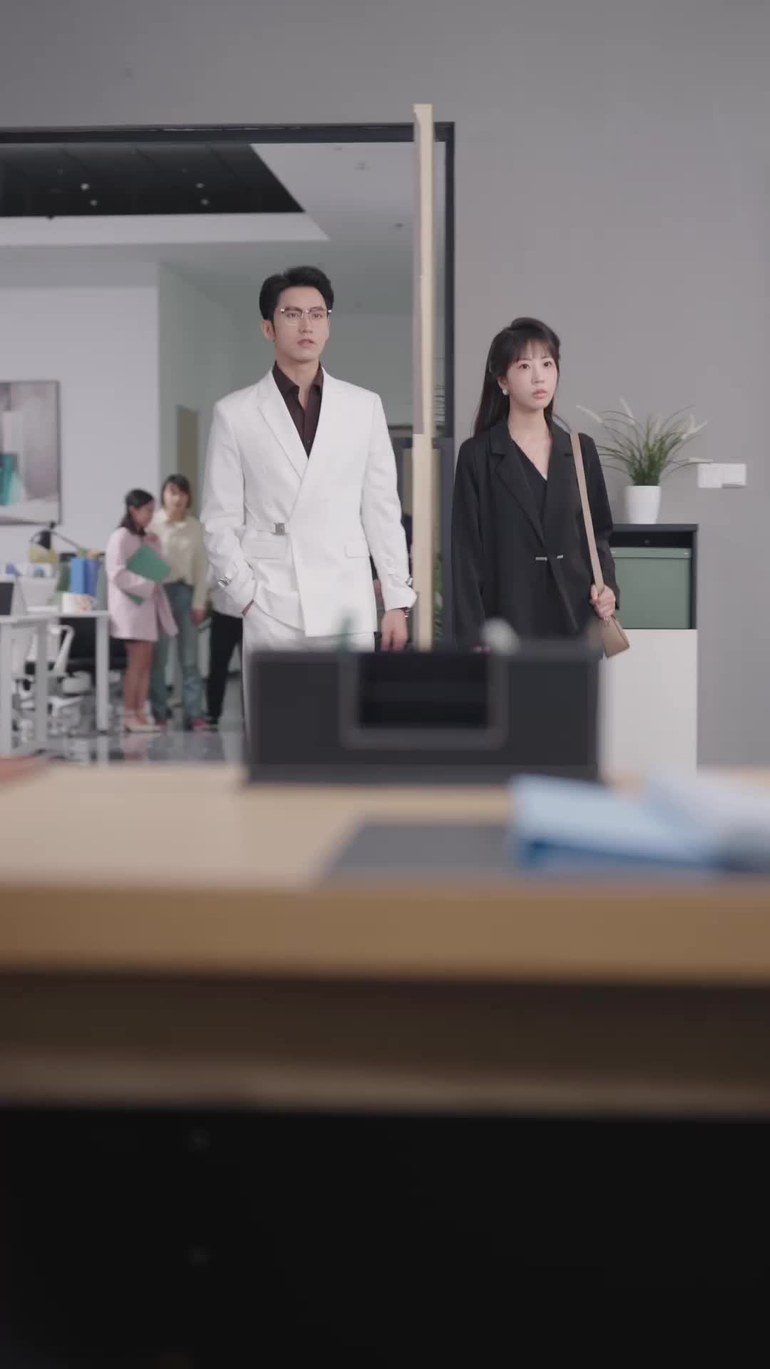 Episode 49 of The Foolish Stand-in Bride Is a Boss