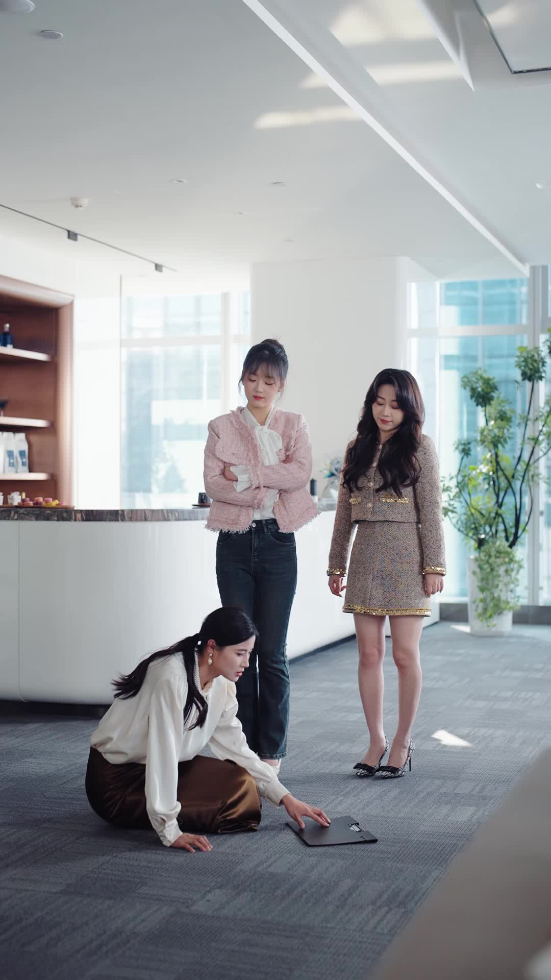 Episode 41 of The Fox CEO's Sweet Trap