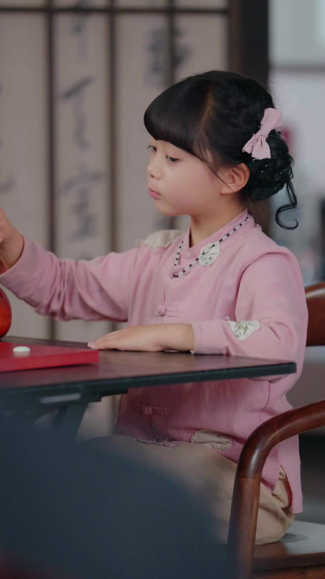 Episode 14 of The Go-Between Girl
