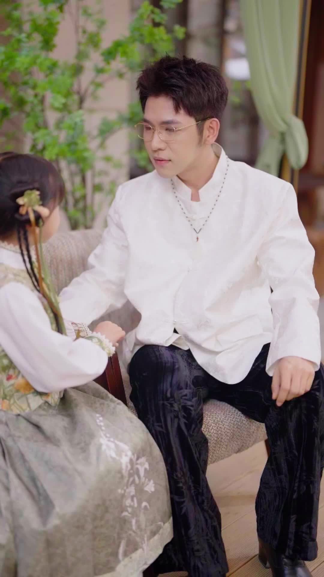 Episode 21 of The Go-Between Girl