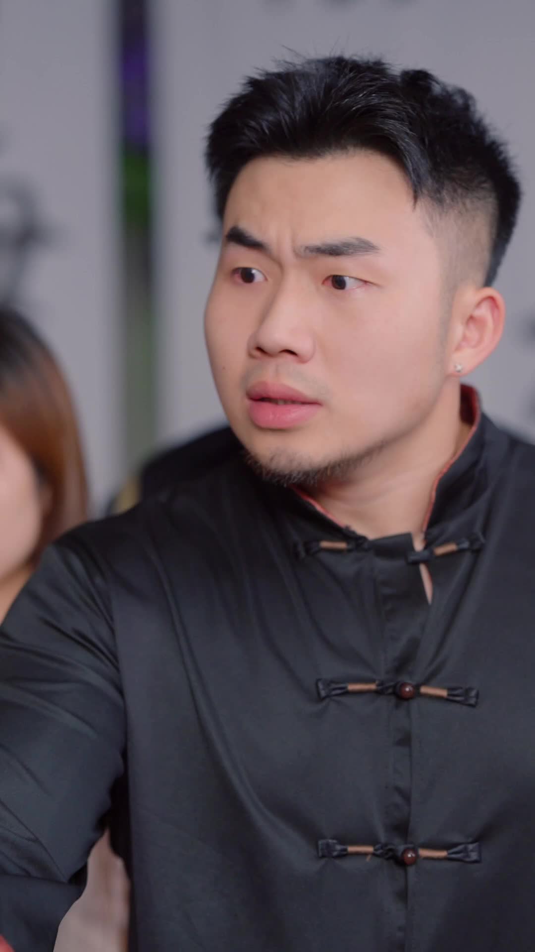 Episode 3 of The Go-Between Girl