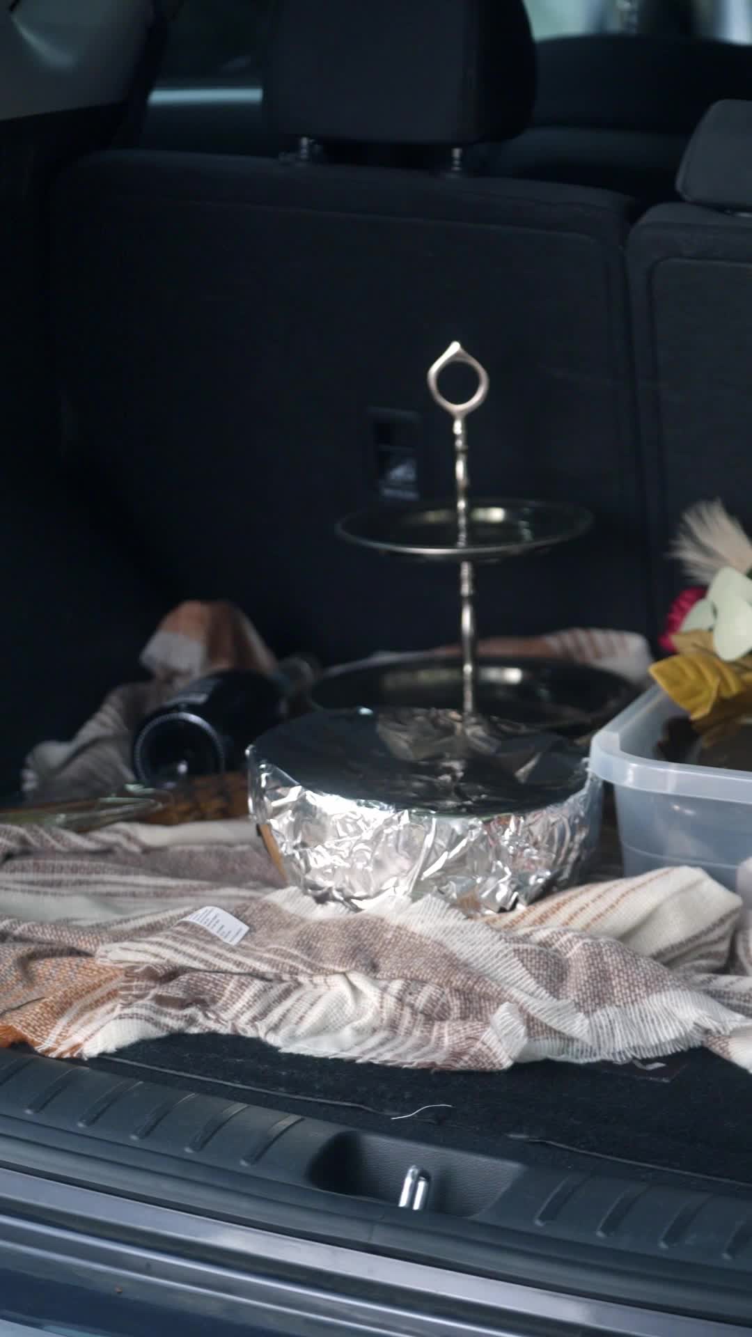 Episode 1 of The Heiress Prevented from Returning Home