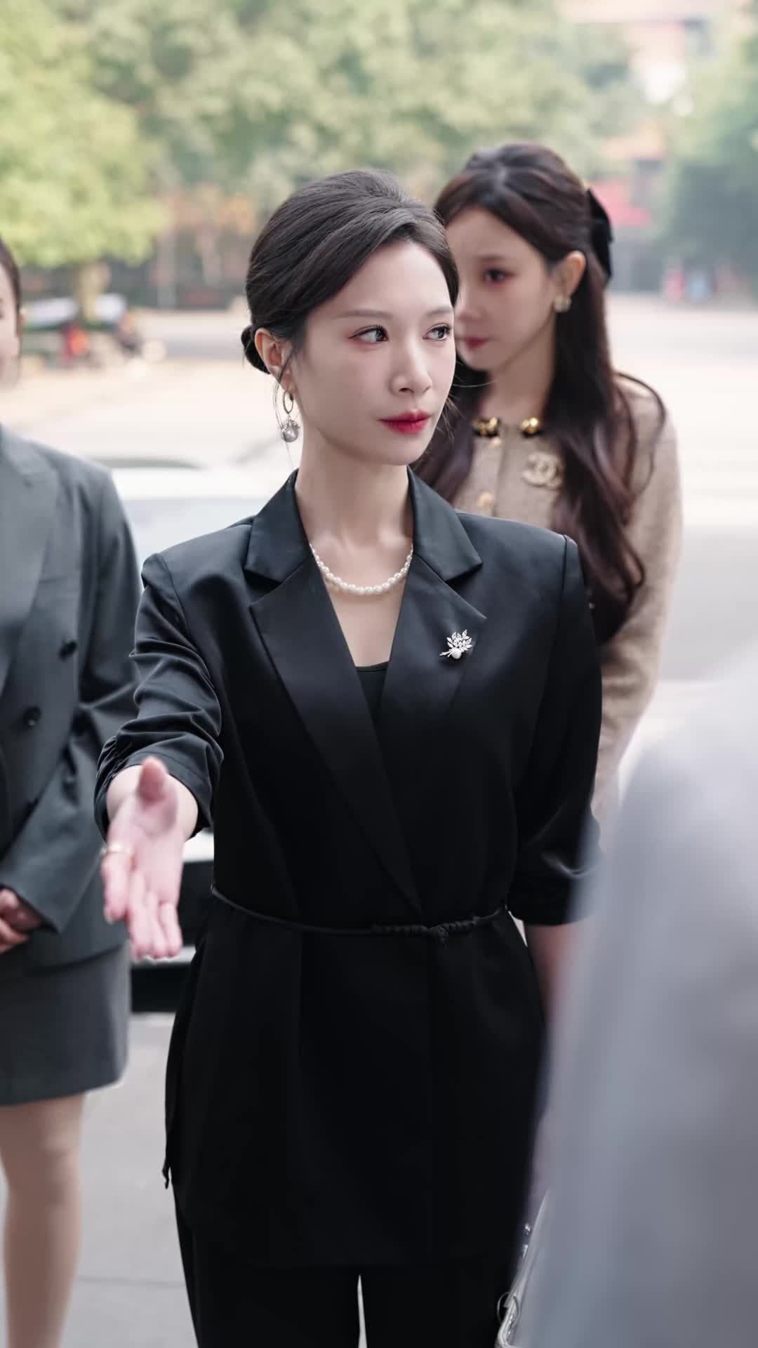 Episode 17 of The Heiress's PhD Boyfriend