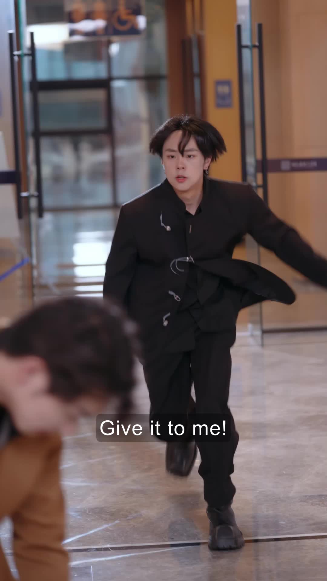 Episode 27 of The Heiress's Regret: Spoiled by Her Three Brothers