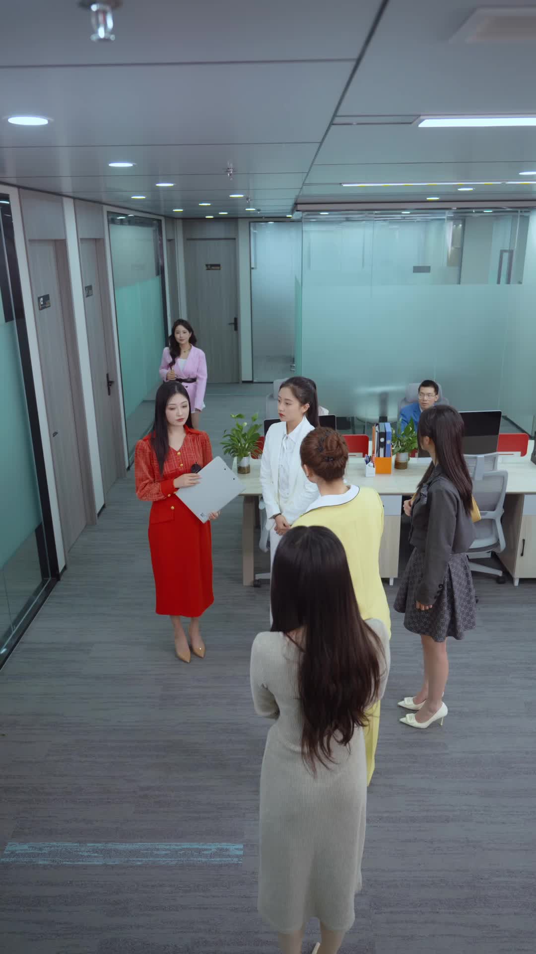 Episode 38 of The Heiress's Regret: Spoiled by Her Three Brothers