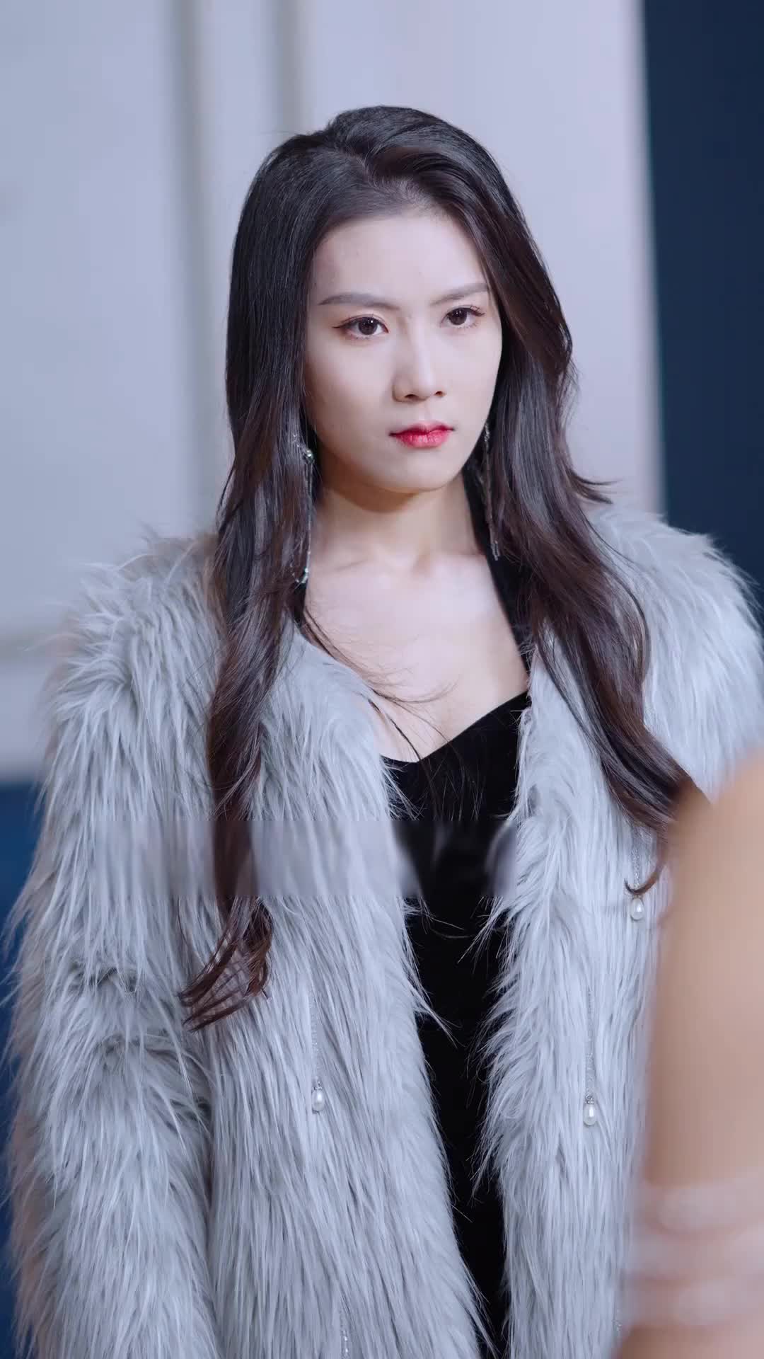 Episode 16 of The Heiress vs. The Fake