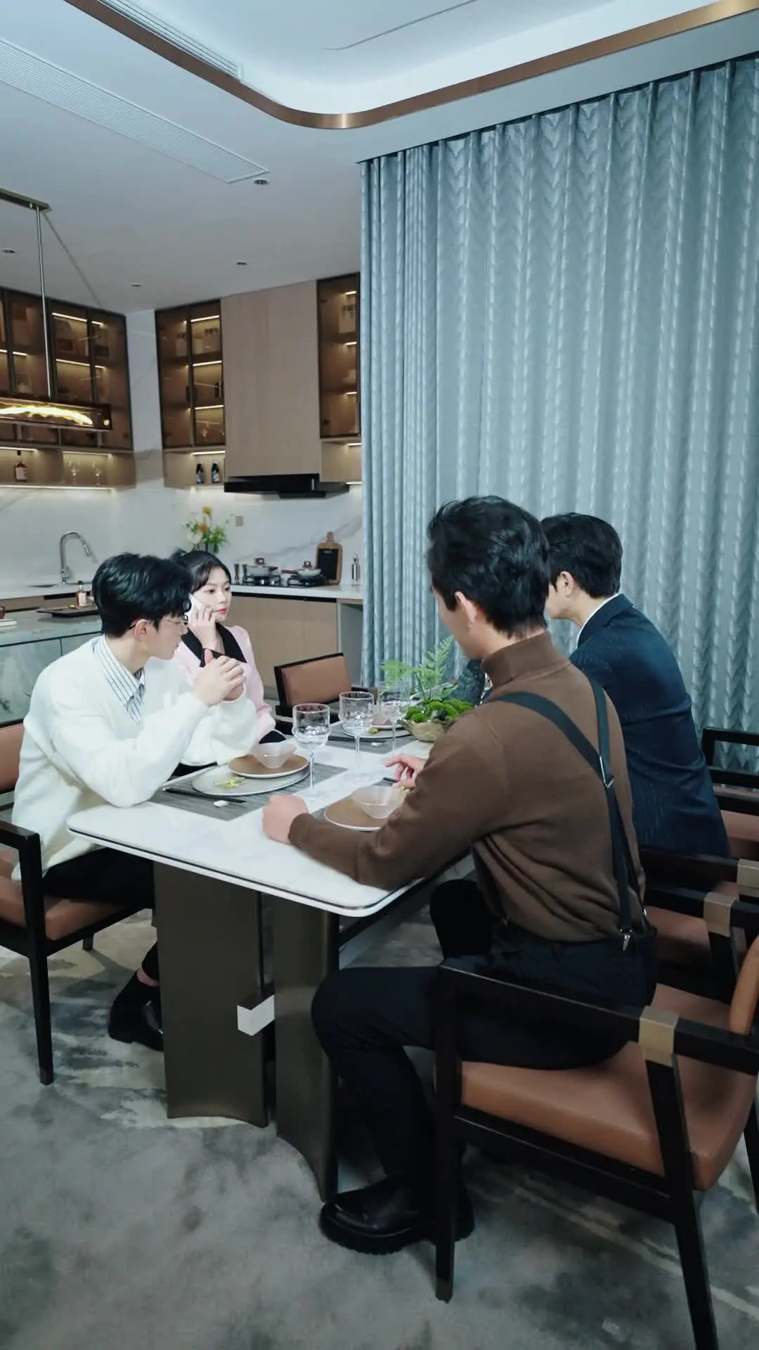 Episode 23 of The Heiress vs. The Fake