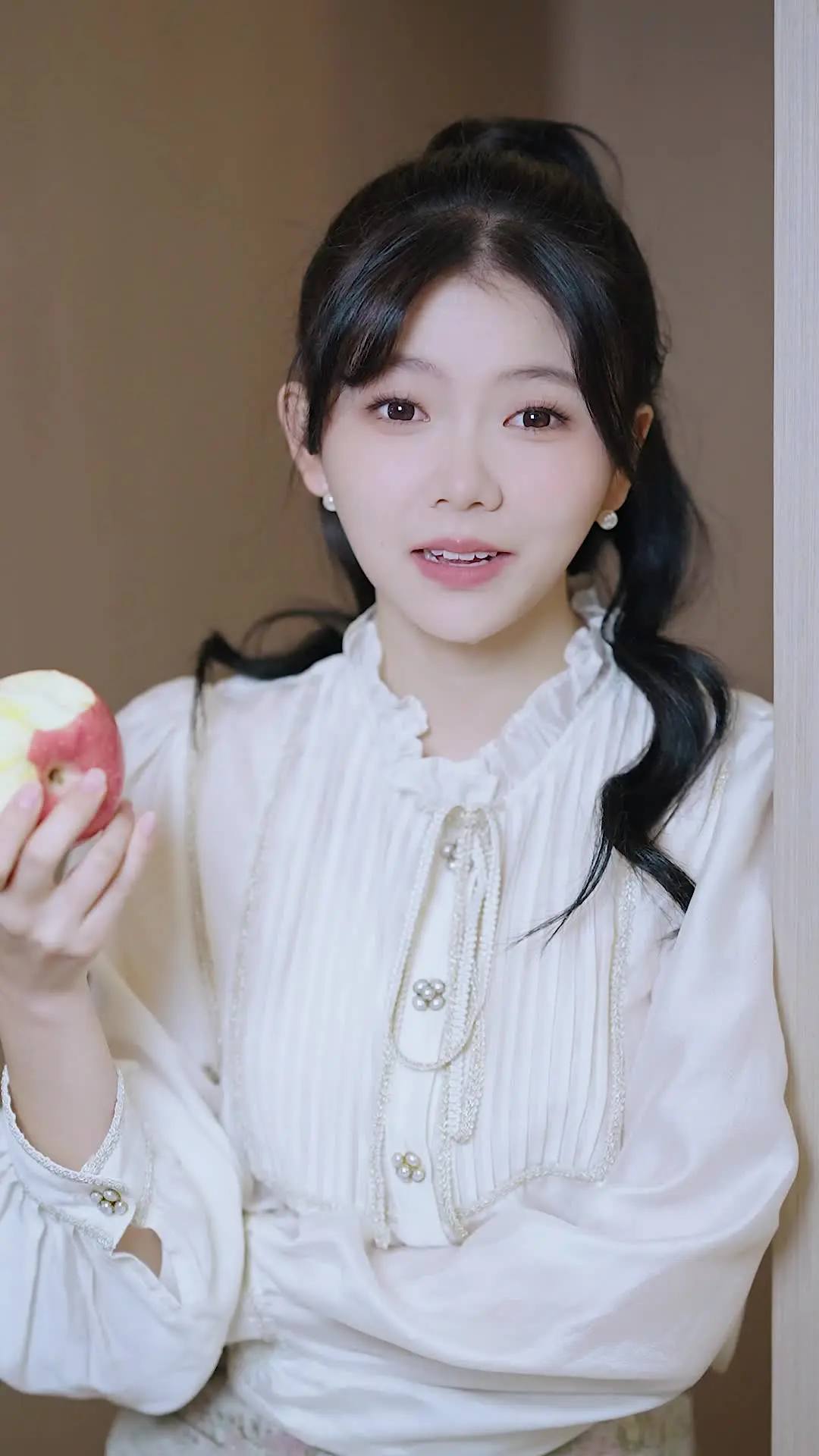 Episode 36 of The Heiress vs. The Fake