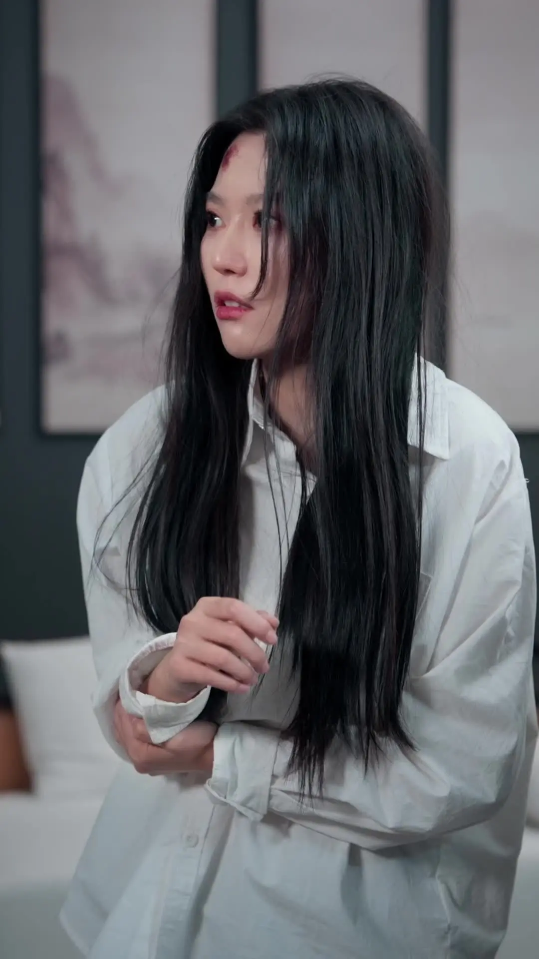 Episode 14 of The Heiress You Don't Touch