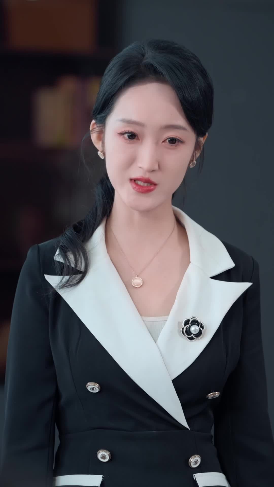 Episode 33 of The Heiress You Don't Touch