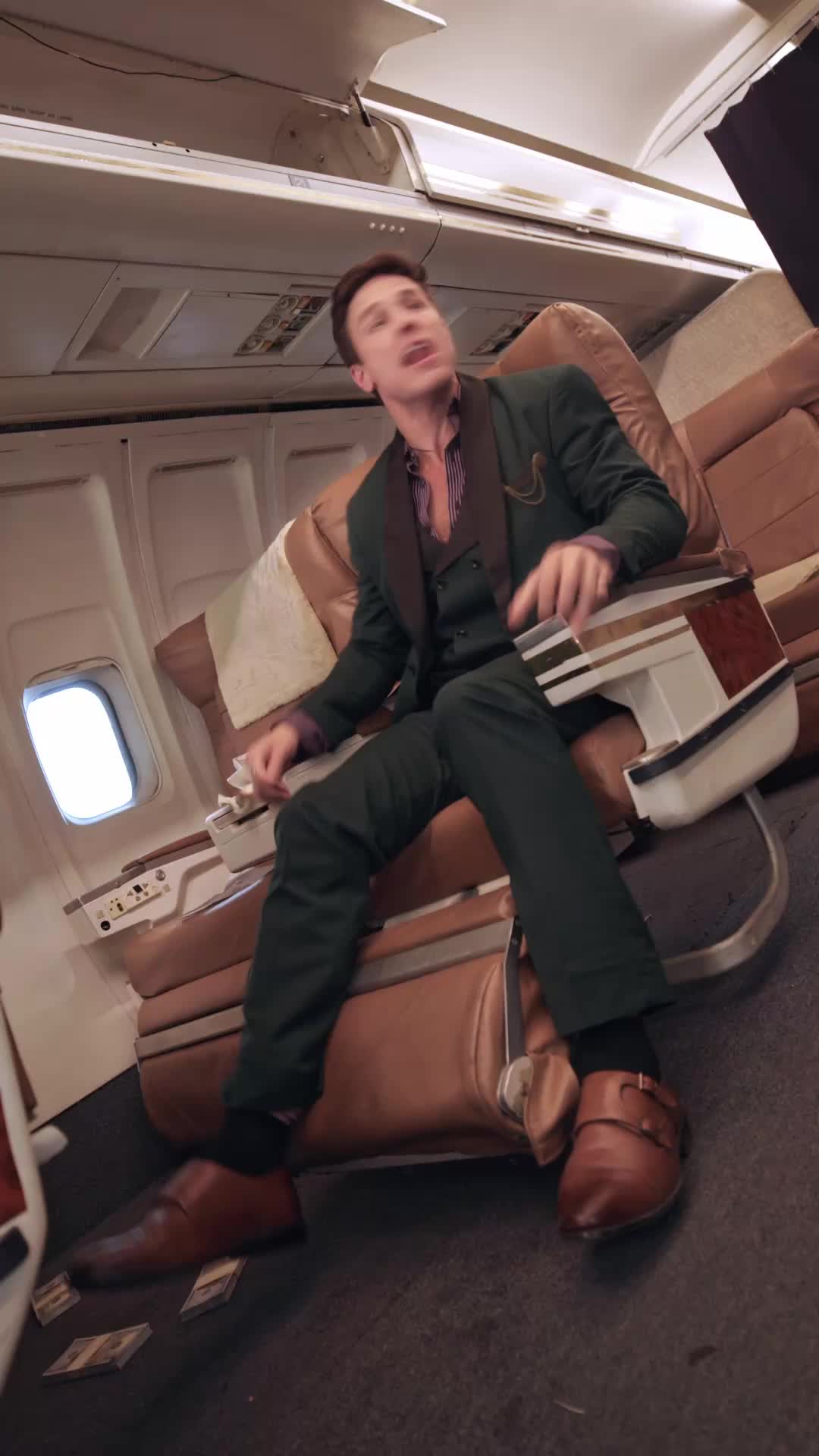 Episode 23 of The Hidden Billionaire in First Class