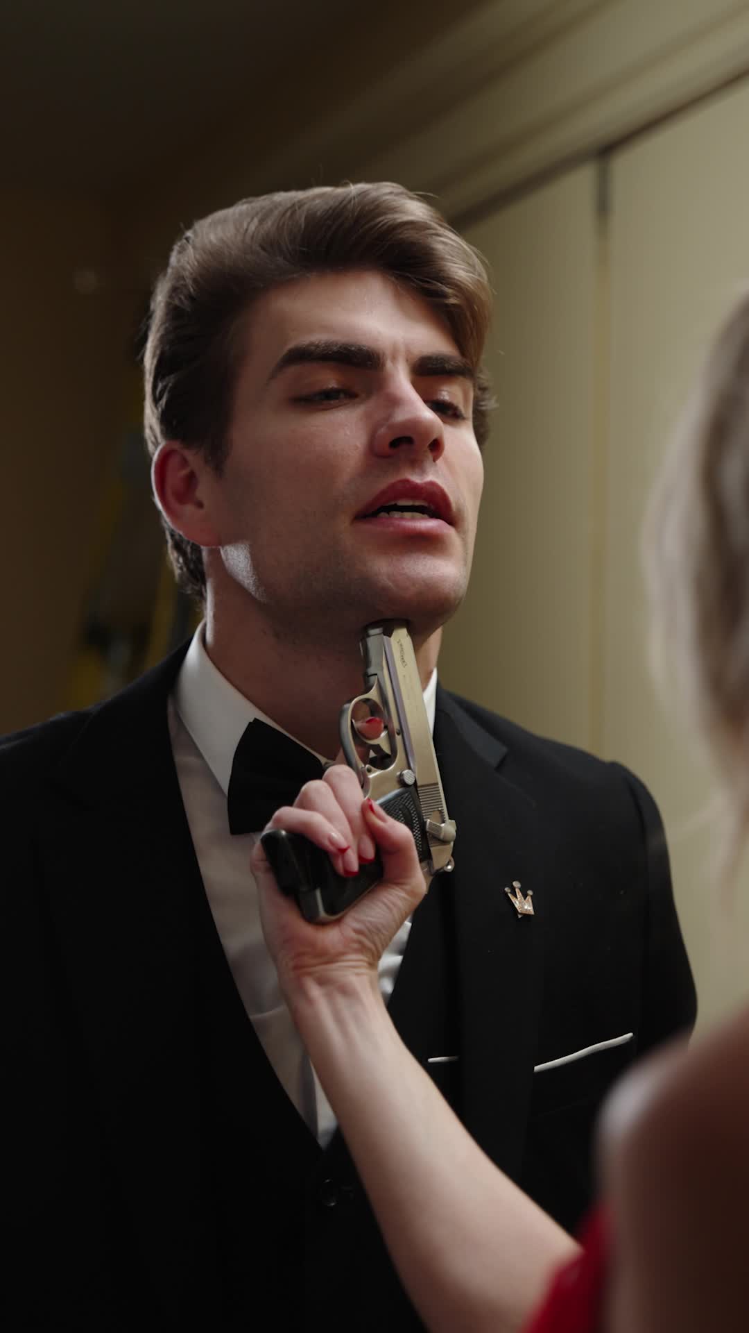 Episode 9 of The Hitwoman
