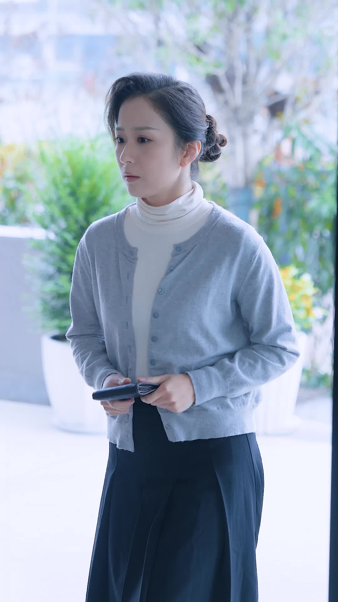 Episode 6 of The Housewife Was Their Legendary Professor