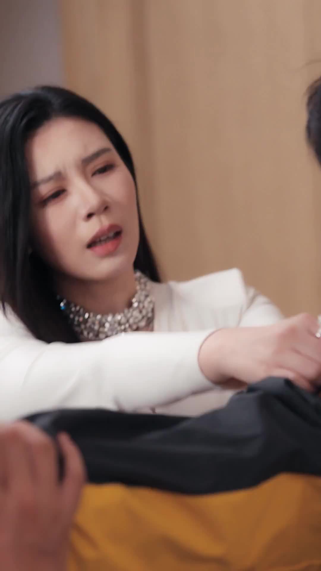 Episode 17 of The Husband Delivered by Fate